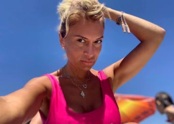 “მეგობრებო, როგორც ველოდი ჩემი პასუხი ტესტზე დადებითია!”