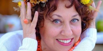 ბაია დვალიშვილმა სახე გადაიჭიმა – მსახიობის საოცარი გარდასახვა (ფოტო)