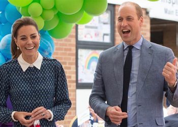 სამეფო წყვილმა შვილების ახალი ფოტო გამოაქვეყნა – რომელმა ცნობილმა ტელეწამყვანმა აჩუქა პრინც ჯორჯს ზვიგენის გიგანტური კბილი