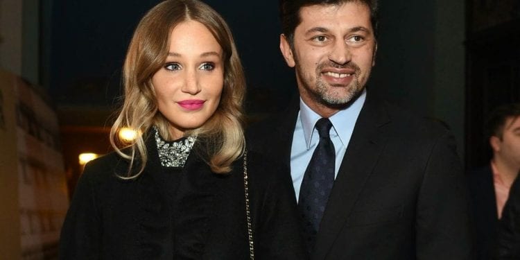 “ძალიან კარგი ქალია, რომლისთვისაც მნიშვნელოვანია ოჯახი” – რას ჰყვება ანუკი არეშიძეზე “შავი ბრილიანტის” სკანდალის მთავარი გმირი