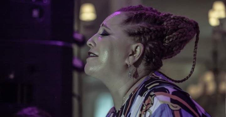 “ეს საყურე დიდი ხნის წინ მაჩუქა და მითხრა…” – ვინ ჩუქნის ოქროს სამკაულებს ნინო ქათამაძეს