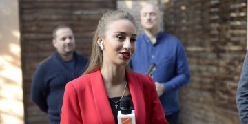 “ნუ ღრიალებთ, თორემ პატრულს გამოვიძახებო” – რატომ გამოუძახეს “რუსთავი 2”-ის გადამღებ ჯგუფს საპატრულო პოლიცია