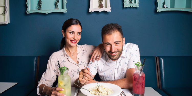 “მთელი ოჯახი გამოვიკეტეთ… ჯერ ყელის ტკივილი ვიგრძენი, მერე სისუსტე”