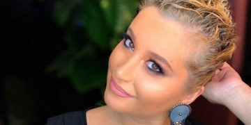 “ამდენ ხანს ხმას არ ვიღებდი ამ თემაზე…” – რა მოხდა თიკა მახალდიანის დედის მკვლელობის საქმეზე გამართულ სასამართლო პროცესზე