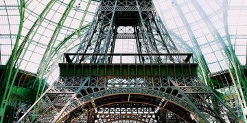 პარიზის მოდის კვირეულის 10 ყველაზე უცნაური და საინტერესო ფაქტი, რომელსაც ვერც კი წარმოიდგენდით