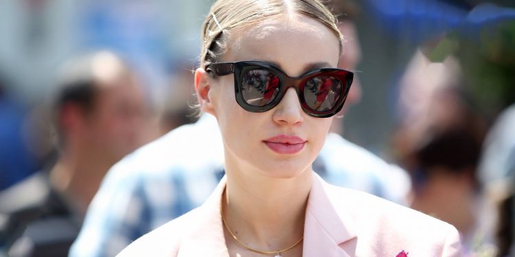 “ვაჩეს თავისუფლება და სარწყავებით თამაში დასრულდა” – ანუკი არეშიძის და კახა კალაძის მესამე ვაჟი სკოლაში წავიდა