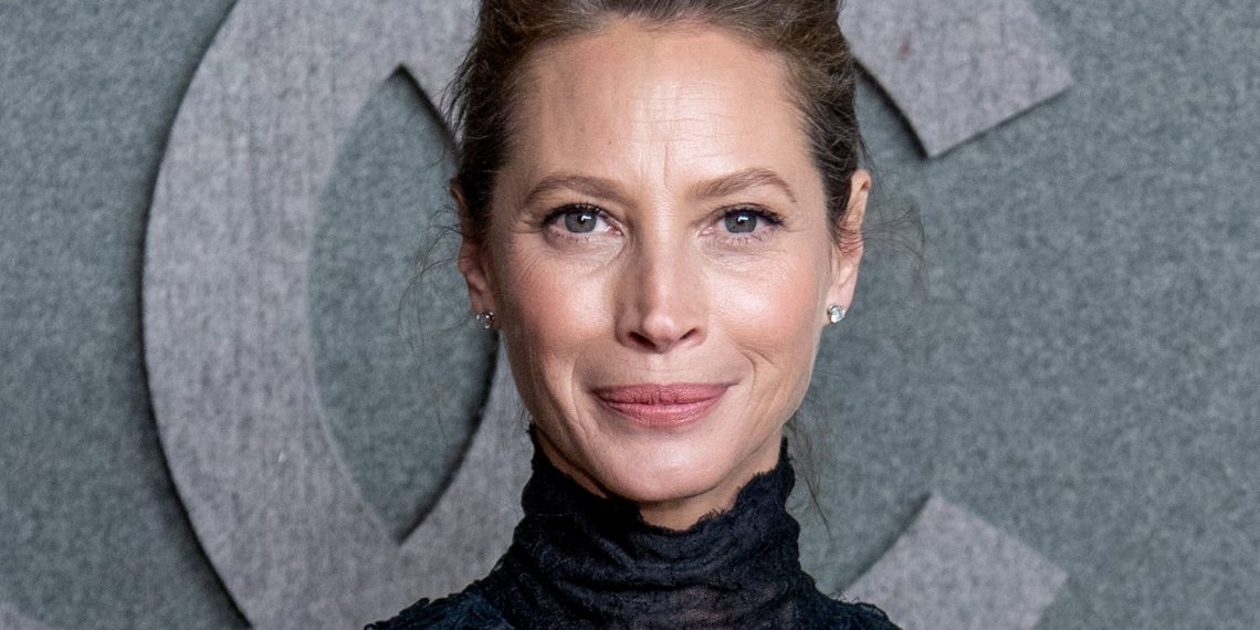 კრისტი ტარლინგტონი: კოვიდმა დაგვანახა, რას ნიშნავს კრიტიკულ მომენტში დახმარების გარეშე დარჩენა