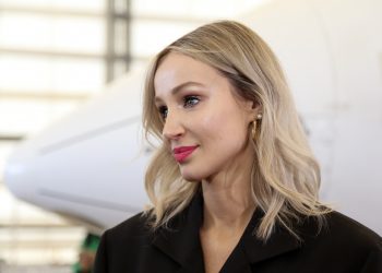 ანუკი არეშიძეს ტელეფონი მოპარეს და ლაივი ჩართეს