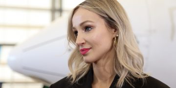 ანუკი არეშიძეს ტელეფონი მოპარეს და ლაივი ჩართეს