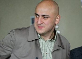 “23 წლის ვიყავი, პირველად რომ შევამჩნიე და ნერვიულობისგან თავი ამტკივდა” – ნიკოლოზ მელია