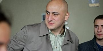 “23 წლის ვიყავი, პირველად რომ შევამჩნიე და ნერვიულობისგან თავი ამტკივდა” – ნიკოლოზ მელია