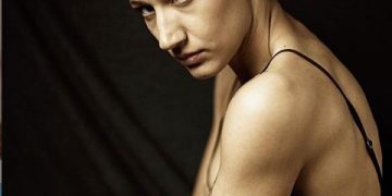 “ვინ გაკვეთილი იყო, ვინ მწარე გამოცდილება” – ნინუცა მაყაშვილი უსიმპატიურეს შეყვარებულს დაშორდა