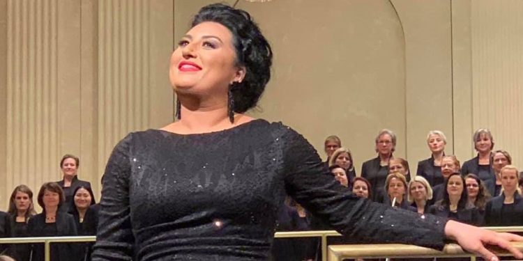 ნახეთ, როგორი ფოტო გამოაქვეყნა ანიტა რაჭველიშვილმა “ფეისბუქის” challenge-ით