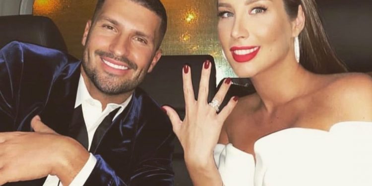 ძვირფასი ბრილიანტის ბეჭედი და ამღერებული სიძე – ქეთა თოფურიას ქორწილის დეტალები