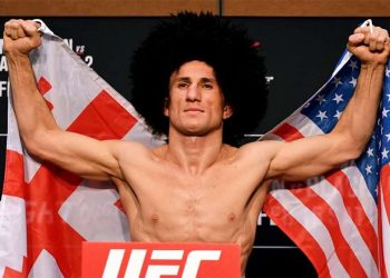 “მანქანა მიყიდე… 5000 დოლარი ხო არ გაქვს” – ქართველ მებრძოლს ძვირადღირებულ საჩუქრებს სთხოვენ