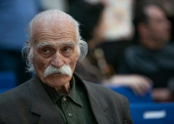 კოვიდინფიცირებული კახი კავსაძე კლინიკაში გადაიყვანეს