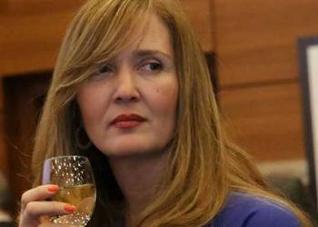 ცნობილი ჟურნალისტი მარინა სალუქვაძე კაფეში ნამცხვრებს და ხაჭაპურს თავად აცხობს