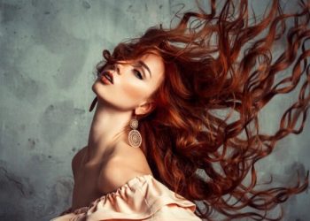 ცნობილმა მოდელმა, მოგზაურობის დროს ქმარი მოკლა