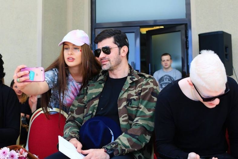 “მომღერლები ცუდ მდგომარეობაში არიან, ისინი საახალწლო კონცერტებზე იმღერებენ”