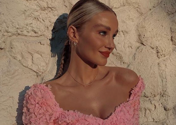 რა ღირს და სად იყიდება ანუკი არეშიძის ვარდისფერი კაბა