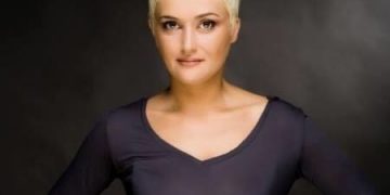 ნანიკო ხაზარაძე: “გიული დარახველიძემ სიმღერა “ფიფქებო” მე დამიწერა”