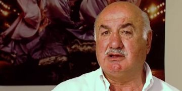 “არაფერი მაწუხებს, არ გამრთულებია…” – 79 წლის ფრიდონ სულაბერიძე კორონავირუსს სახლში ებრძვის