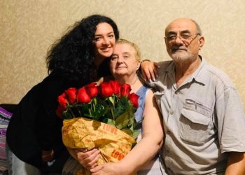 „ორივემ როგორ დამტოვეთ მარტო… ასე უთქმელად…“ – ნინი შერმადინს დედაც გარდაეცვალა