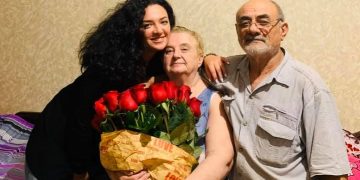 „ორივემ როგორ დამტოვეთ მარტო… ასე უთქმელად…“ – ნინი შერმადინს დედაც გარდაეცვალა