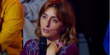 ნინო დარასელის იშვიათი გამოჩენა მეუღლესთან ერთად და ქალიშვილის მიერ, შესრულებული სიმღერა, რომელიც სოც-ქსელს იპყრობს