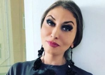 “მომილოცეთ! მალე ფსიქიატრიულიდან ლაივში ჩაგერთვებით” – მაია კაჭკაჭიშვილი