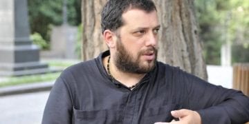 “ამაღამ თბილისიდან ვიპარები” – სად მიიპარება იუბილარი პეტრე კოლხი