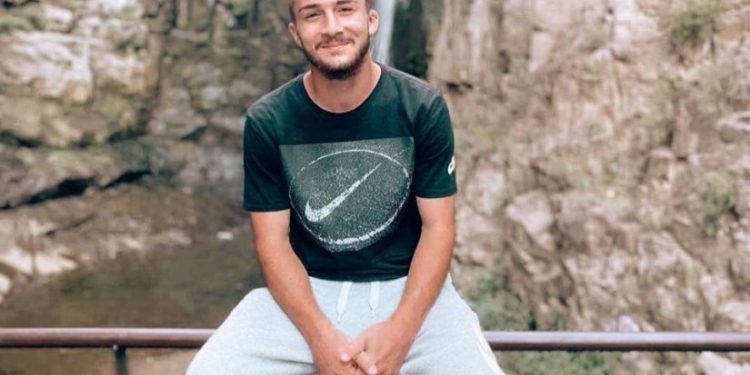 “ქირით ცხოვრობდნენ მამასთან ერთად” – ახალი დეტალები ძმის მიერ მოკლული ფეხბურთელის შესახებ