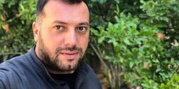 პეტრე კოლხი თბილისს ტოვებს – “ოჯახი არ მიმყავს. ამ ეტაპზე ეს ჩემთვის აუცილებელია”