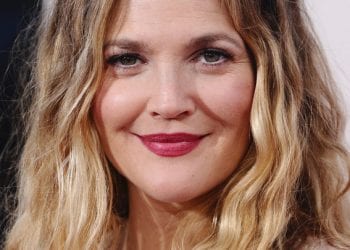 “დაწესებულებაში 18 თვის გატარება მომიწია” – დრიუ ბერიმორი ფსიქიატრიულ დაწესებულებაში მოხვედრის მიზეზს განმარტავს