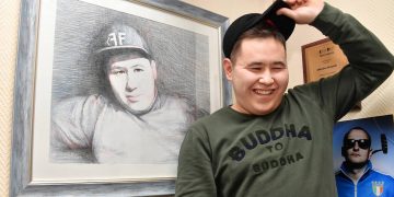 “გრემი”, 145 მილიონი მნახველი და ჩარტების ლიდერი: როგორ გახდა 20 წლის ყაზახი რკინიგზელი მსოფლიო ვარსკვლავი