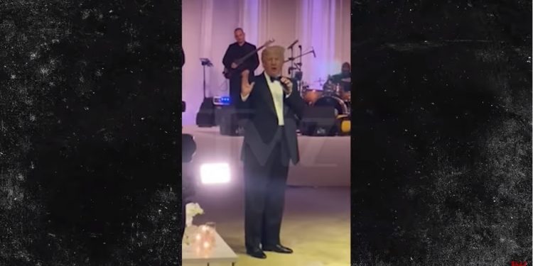 „უკვე მოგენატრეთ?!“ – ტრამპმა ქორწილში მოილხინა, თუმცა პოლიტიკური განცხადების გაკეთება არ დავიწყებია