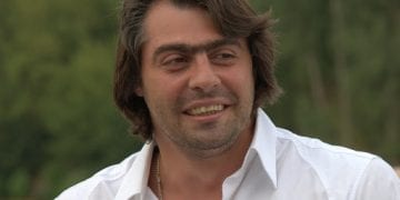 ირაკლი კუტალაძე სოციალურ ქსელში ნინი ბადურაშვილის ფოტოებს იწონებს – როგორი ურთიერთობა აქვს წყალბურთელს ყოფილ ცოლთან