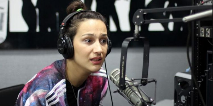 რუსთაველის თეატრი მსახიობის ინტერვიუს ეხმაურება – ვგმობთ ოჯახში ძალადობას