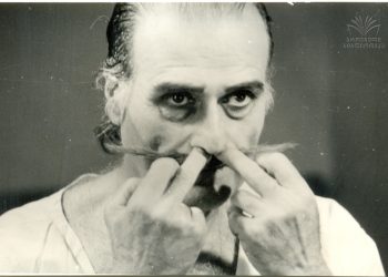 9 აპრილს რუსთაველის თეატრის კარი კახი კავსაძემ გააღო და უამრავი ადამიანის სიცოცხლე გადაარჩინა