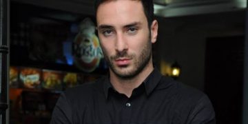 “ჩემი ცხოვრების მთავარმა სიყვარულმა დამტოვა…” – ანდრია გველესიანი ოჯახურ ტრაგედიაზე