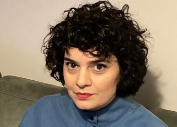 “მეც მეშინია თვითმფრინავის. მაგრამ! მაინც ვჯდები და მივეთრევი. შიშის გამო არ ვნახო “პარიჟი?” – ვის მიმართავს ქეთი დევდარიანი