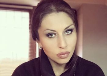 „არავის მოგიწოდებთ, მაგრამ ნამდვილად გირჩევთ“ – მაია კაჭკაჭიშვილის 17 წლის ვაჟებმა ვაქცინა გაიკეთეს