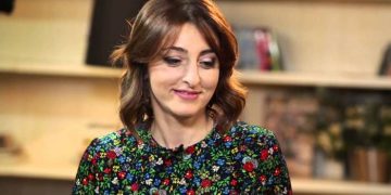 ნინო დარასელმა მისი სახლი „ჩემი ცოლის დაქალებში“ ამოიცნო – „კაკაჩიას მასწავლებლის სახლად გაუსაღებიათ“