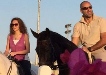 “ხომ ვამბობდი, ქაცარავა პიარისთვის აკეთებს ყველაფერს, პოლიტიკაში უნდა შეძრომა” – სოფო ხაჭაპურიძე ქმარზე