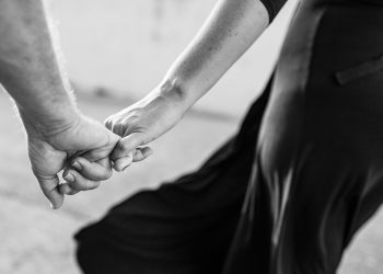 სასიყვარულო ასტროპროგნოზი ზოდიაქოს ყველა ნიშნისთვის – ვის რა ელის სექტემბერში