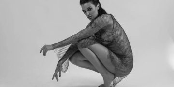 ფეხმძიმე ალექსანდრა პაიჭაძის თამამი ფოტოსესია