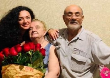 “ჩემთვის სულ 70 წლის ყველაზე ლამაზი და ფაფუკი დედიკო ხარ”- ნინი შერმადინი გარდაცვლილ დედას დაბადების დღეს ულოცავს