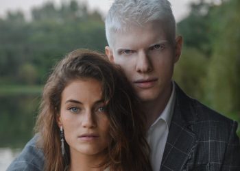 ბერა და ნანუკა სამხრეთ კორეიდან გამომწერებს მორიგ ვიდეოს უზიარებენ 