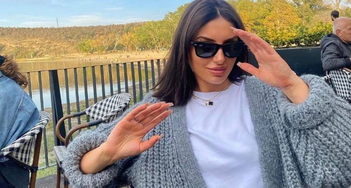 „შორენა მეგონე“ – ევა ბარბაქაძემ იმიჯი შეიცვალა და დედას საოცრად დაემსგავსა