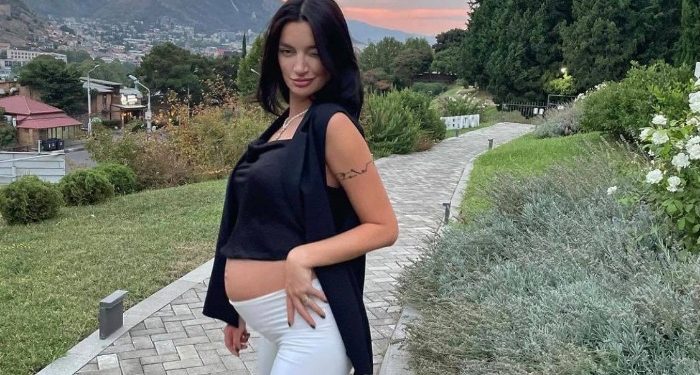 ალექსანდრა პაიჭაძე პატარა ვიქტორიას ფოტოს აქვეყნებს